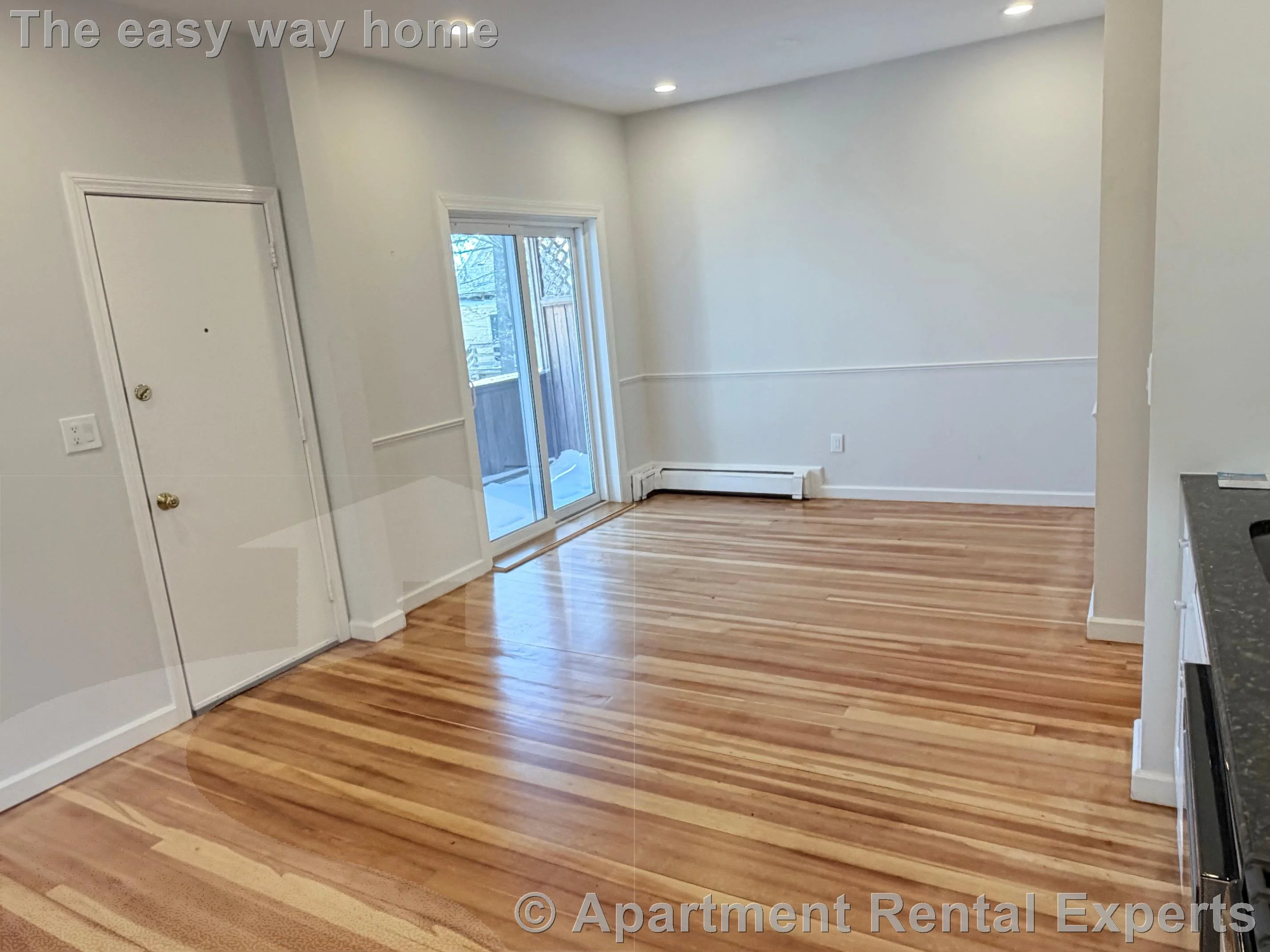 172 Putnam Ave, Riverside