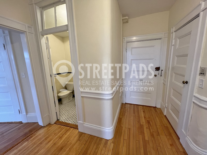 2 Ware St, Mid-Cambridge