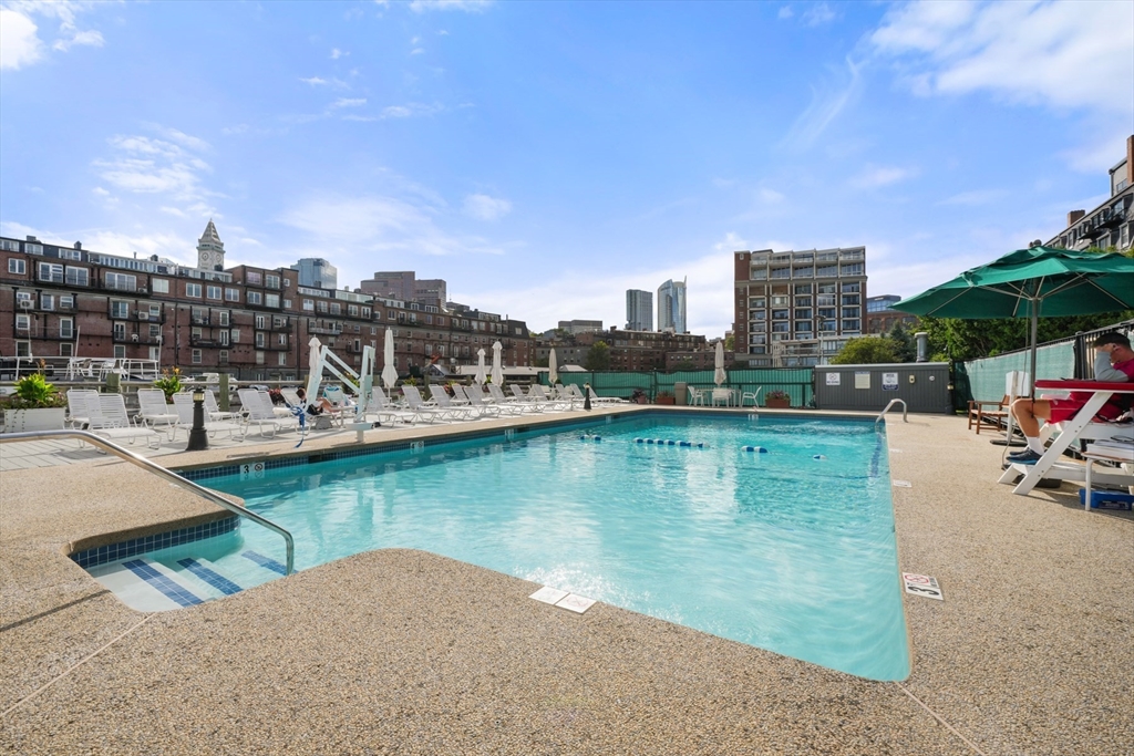 28 Atlantic Ave, Waterfront