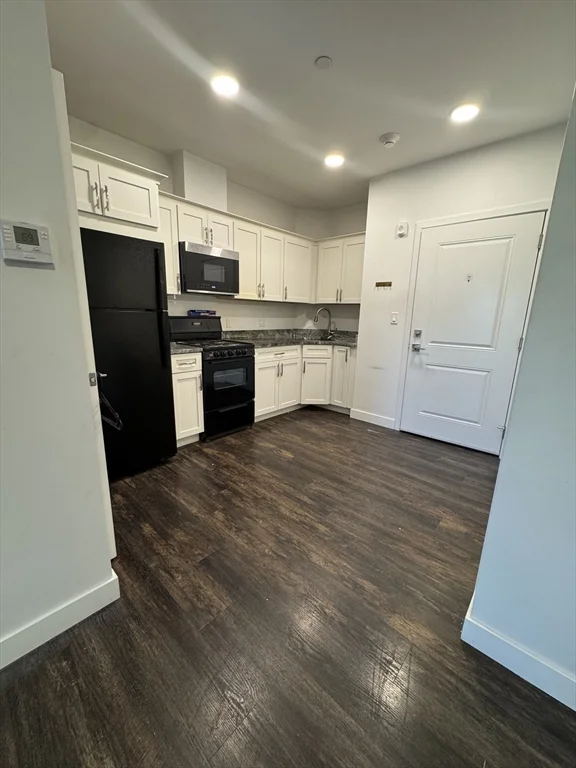 6 Needhams Landing Rd, Lynn