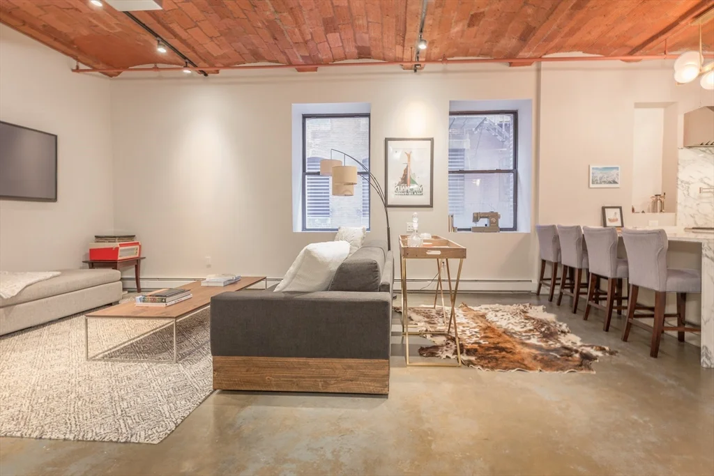 717 Atlantic Ave, Leather District