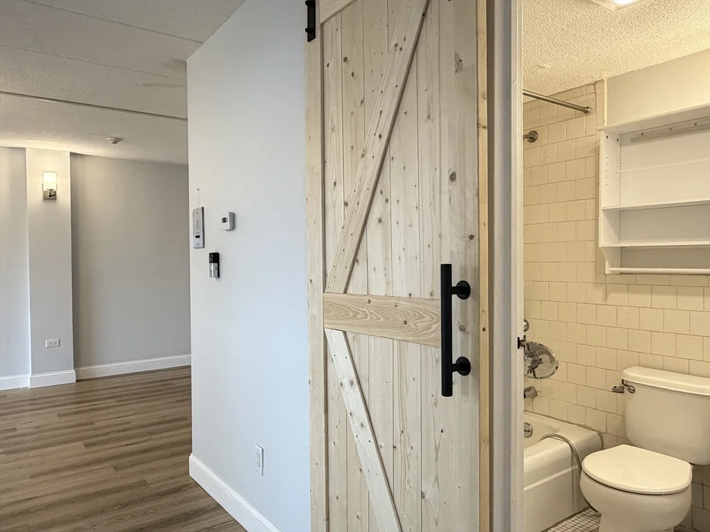 995 Mass Ave, Arlington