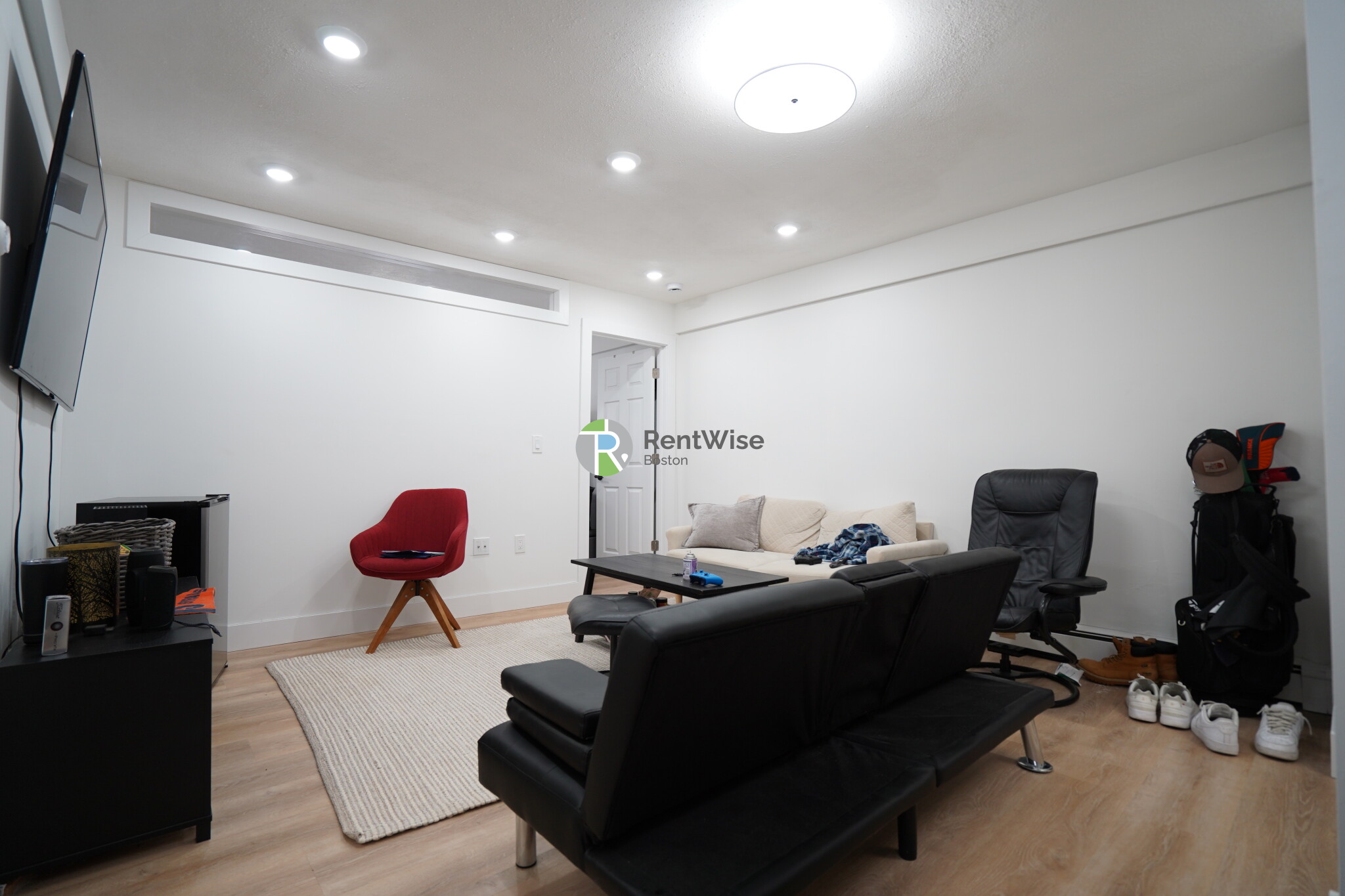 741 East 6th St, South Boston