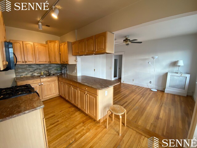 1697 Cambridge St, Mid Cambridge