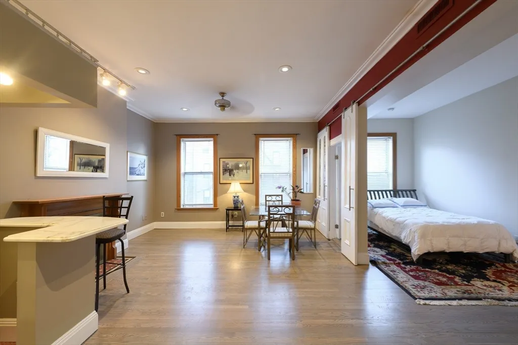 335 Beacon St, Back Bay