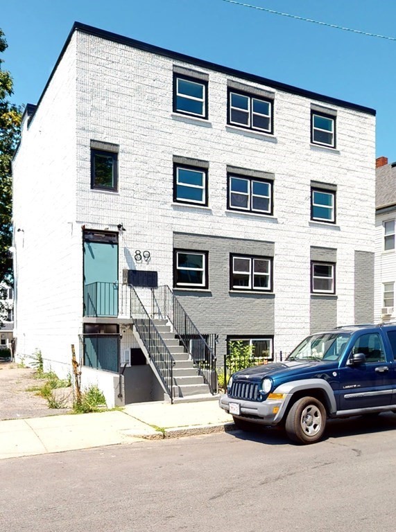 89 Woodrow Ave, Dorchester