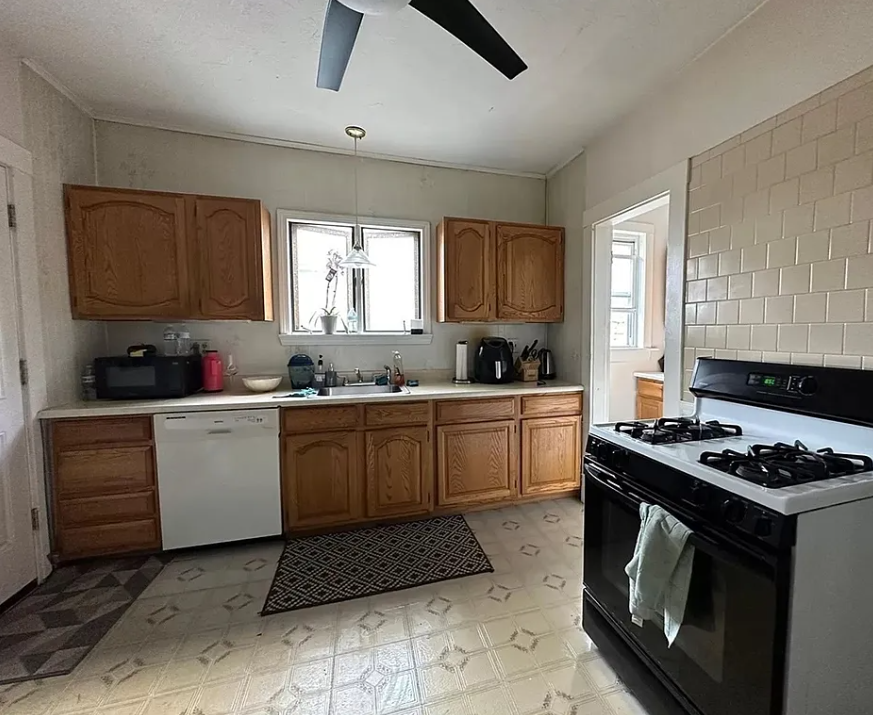 19 Stanley Ave, South Medford