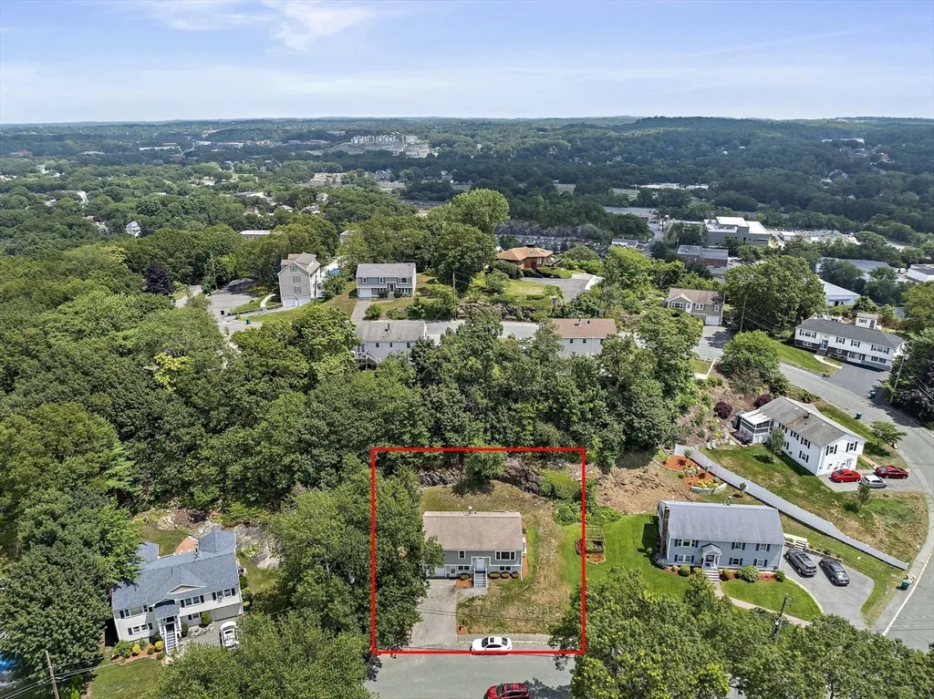 6 Skyview Rd, Woburn