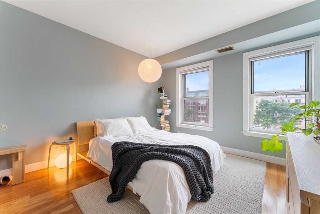 416 Commonwealth Ave, Back Bay