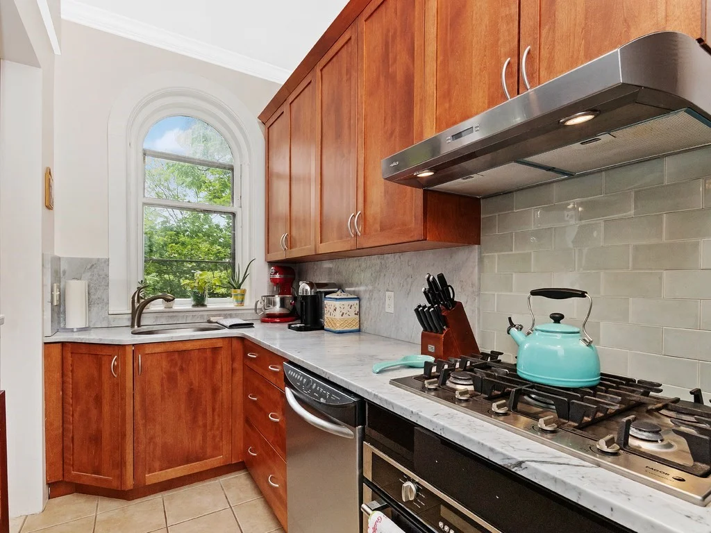 340 Tappan St, Aspinwall Hill