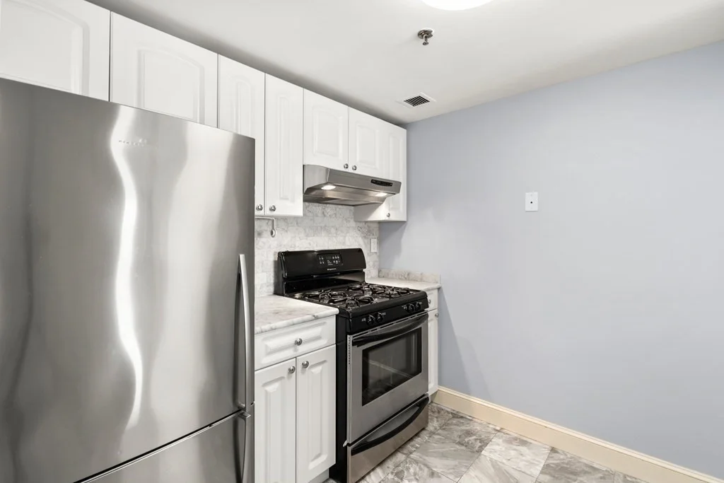 15 North Beacon Rd, Allston