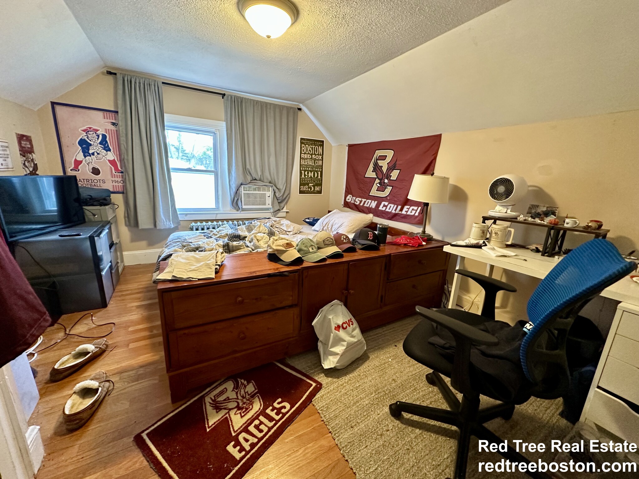 64 Undine Rd, Brighton