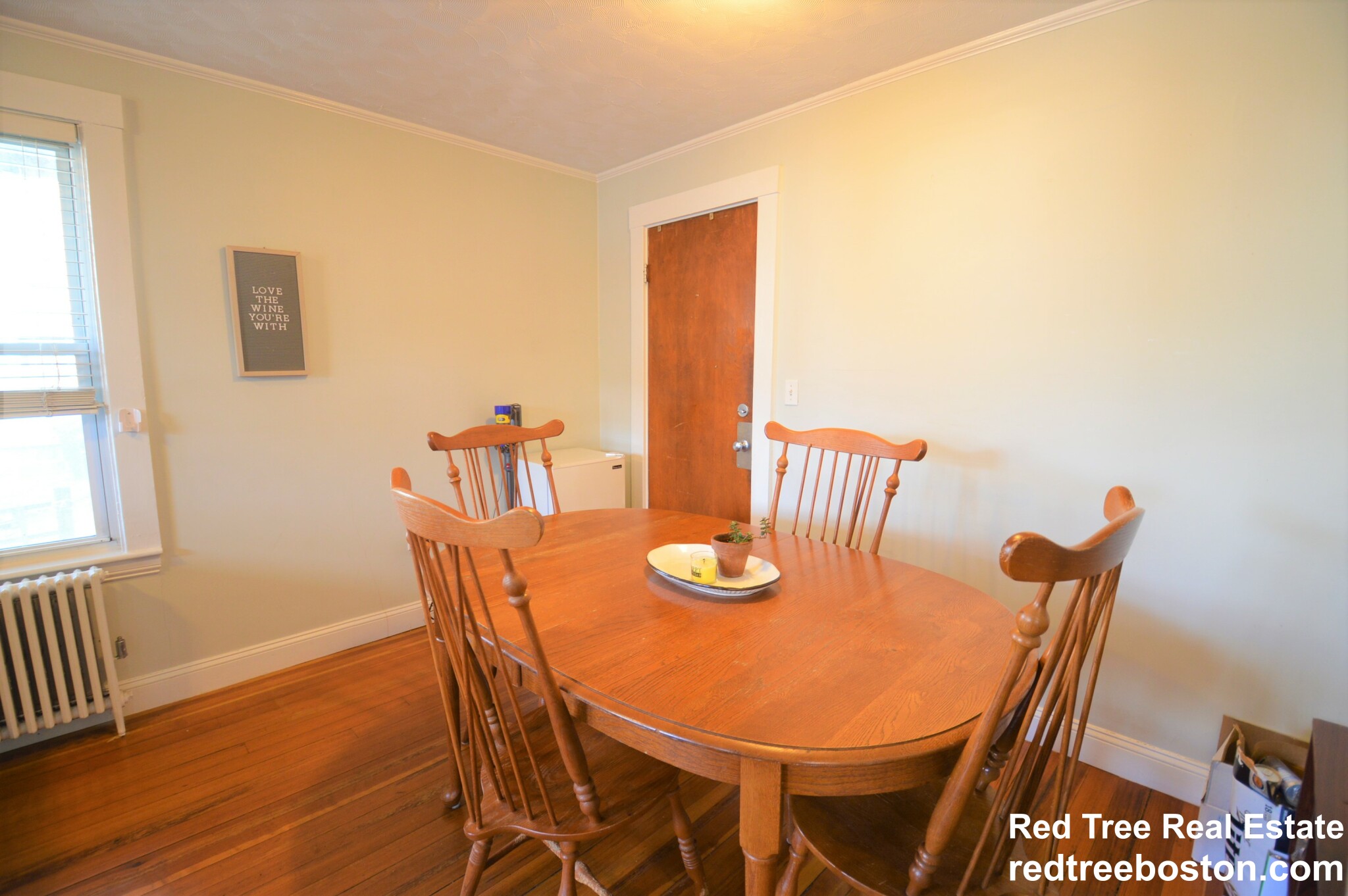 14 Breck Ave, Oak Square