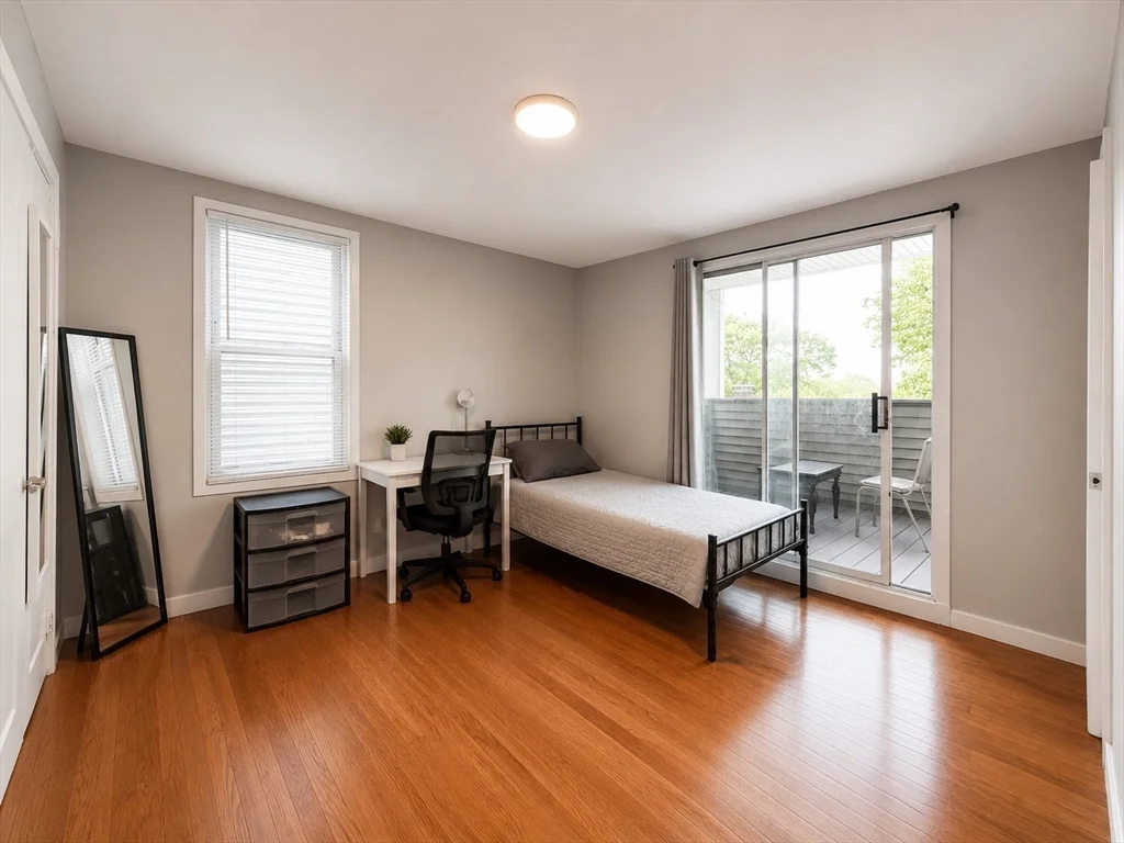 803 Boylston St, Brookline Hills