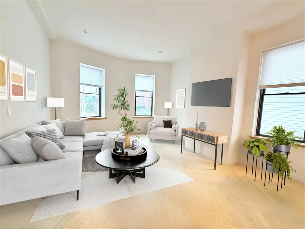 182 Webster St, East Boston