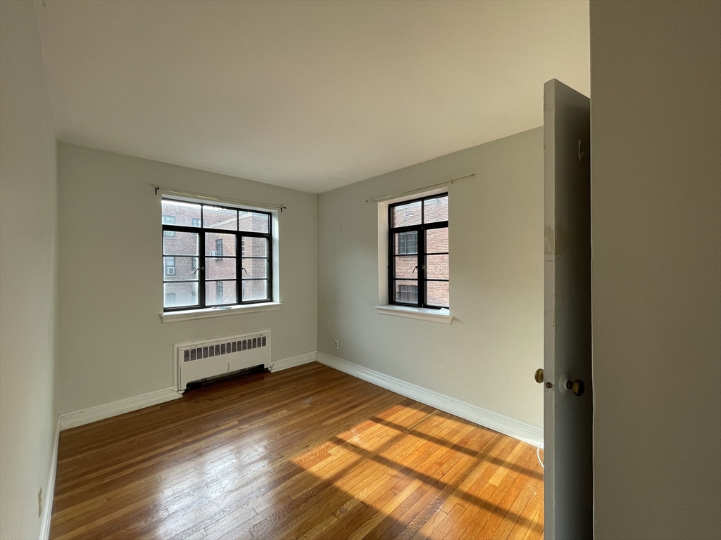 79 Sutherland, Brighton