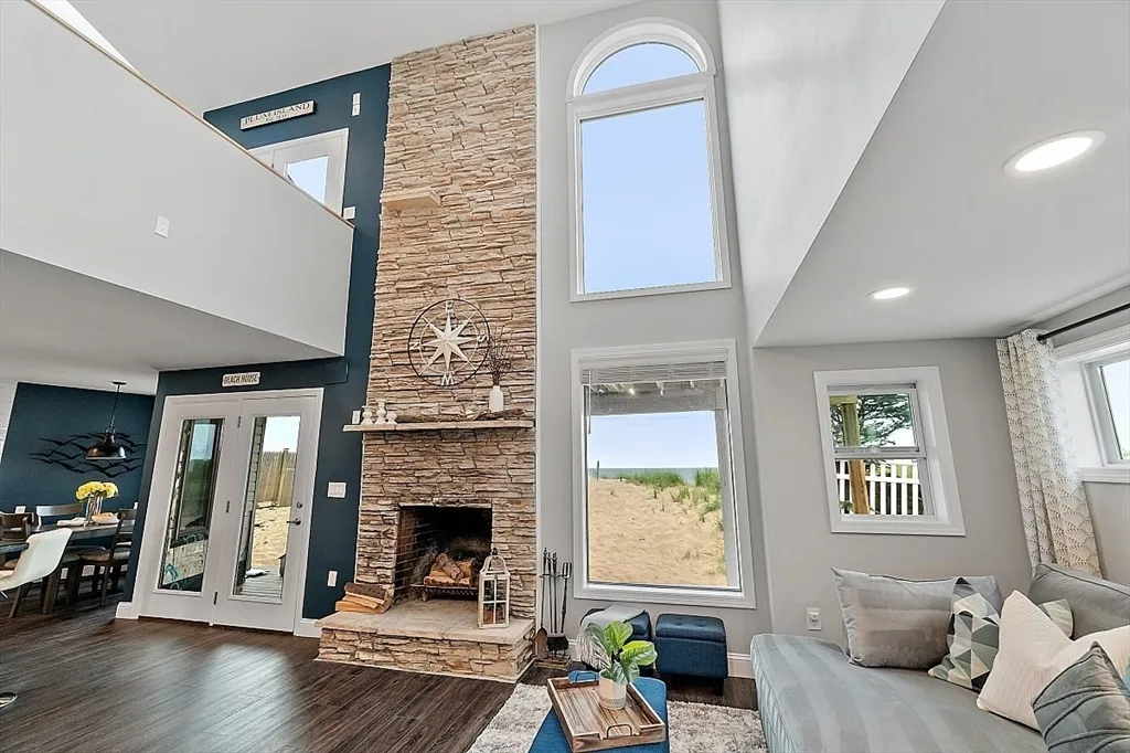 4 Northern Blvd, Plum Island