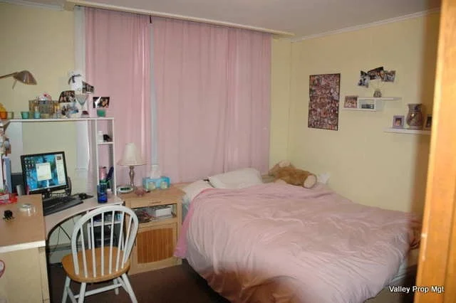 1381 South East St, Amherst