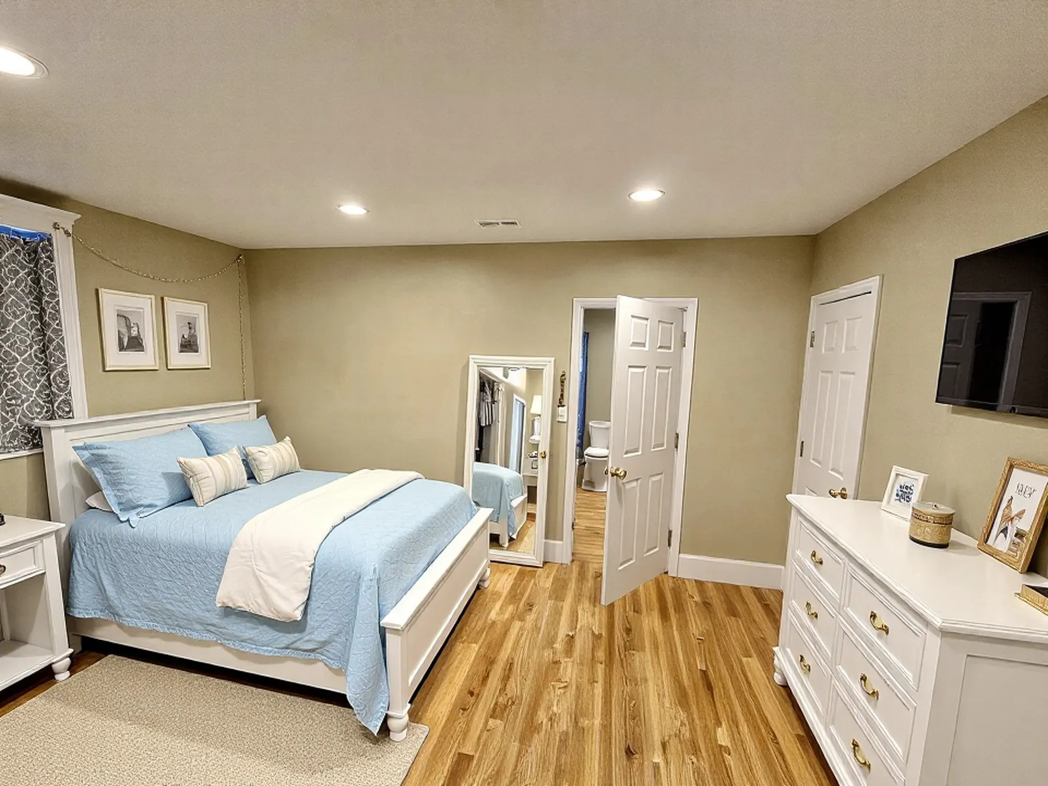 56 Egmont St, North Brookline