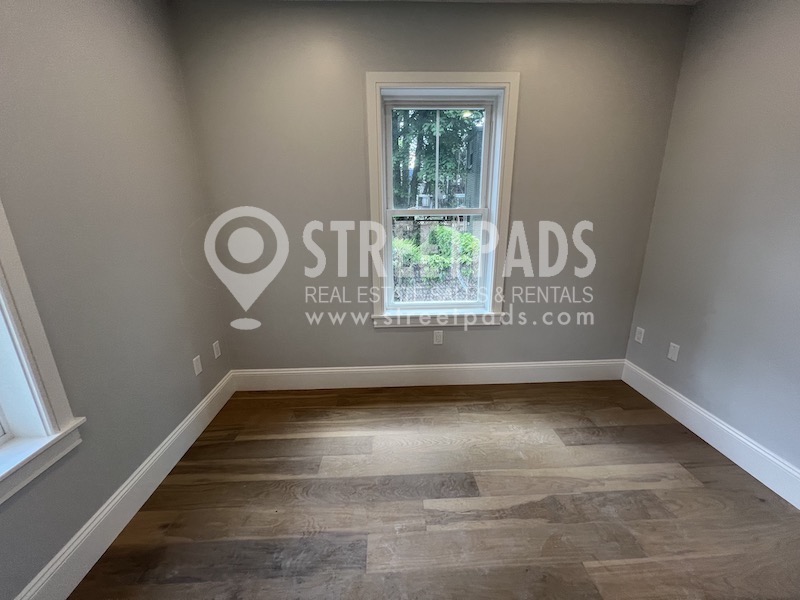 51 Fairbanks St, Brighton