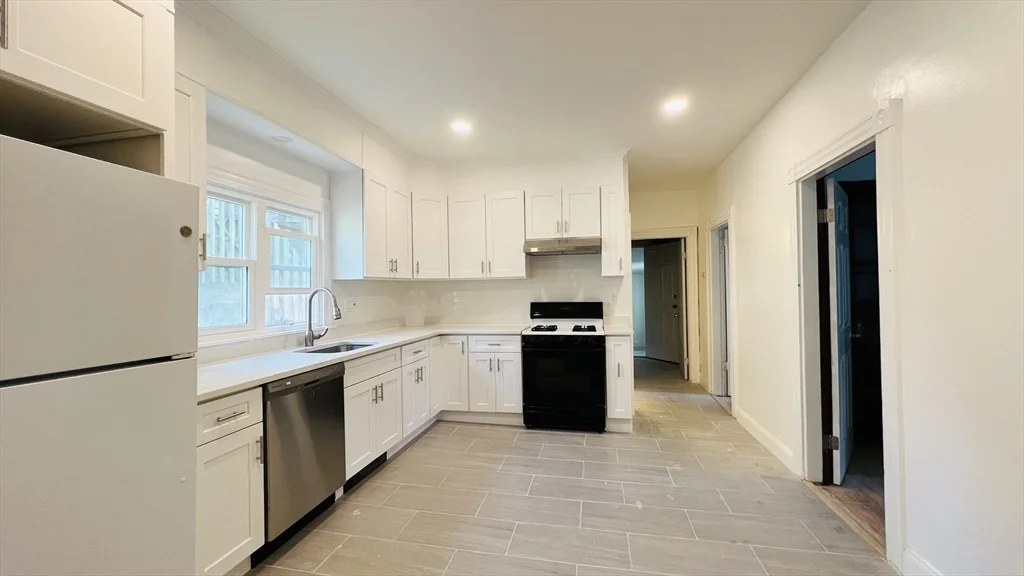 59 -61 Glenwood, Winter Hill