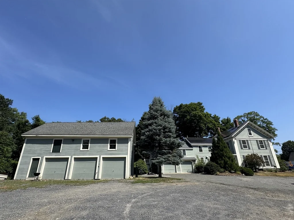 344 Lowell St, Lexington