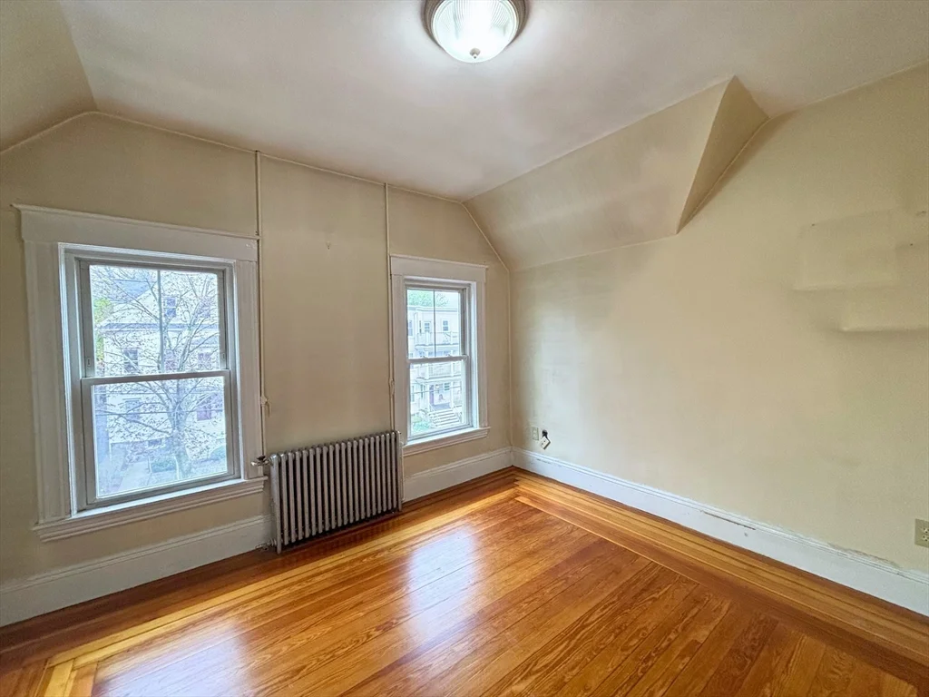 23 Park Rd, Belmont