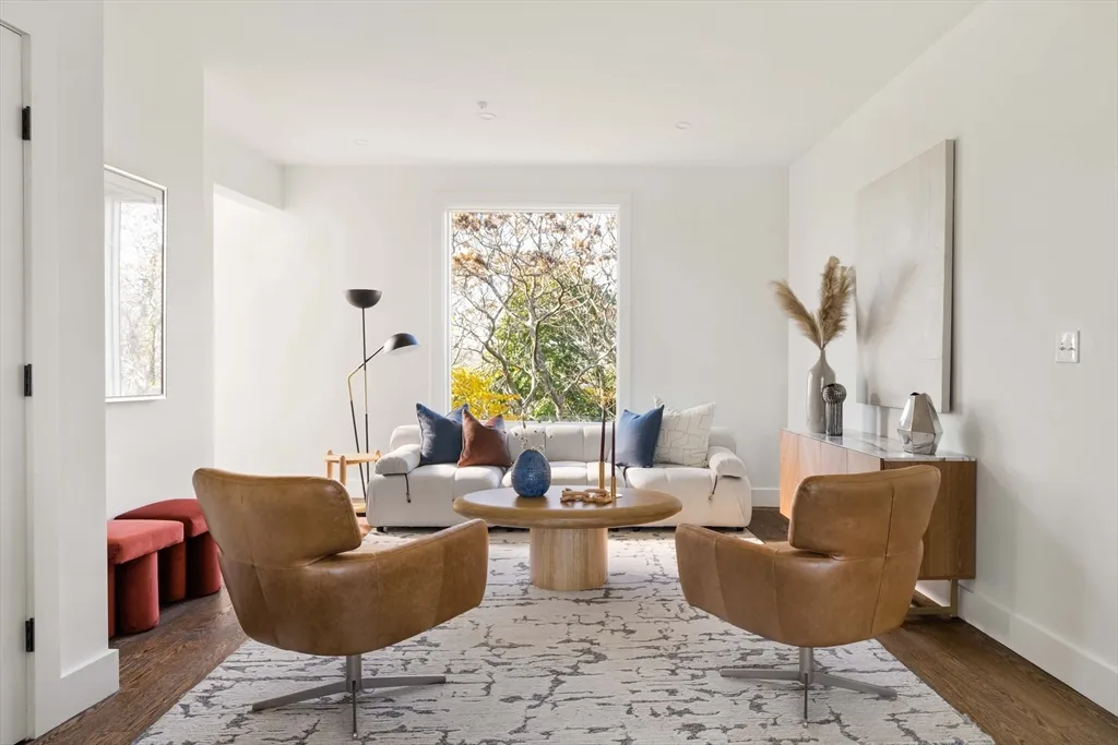 133 Boardman St, East Boston