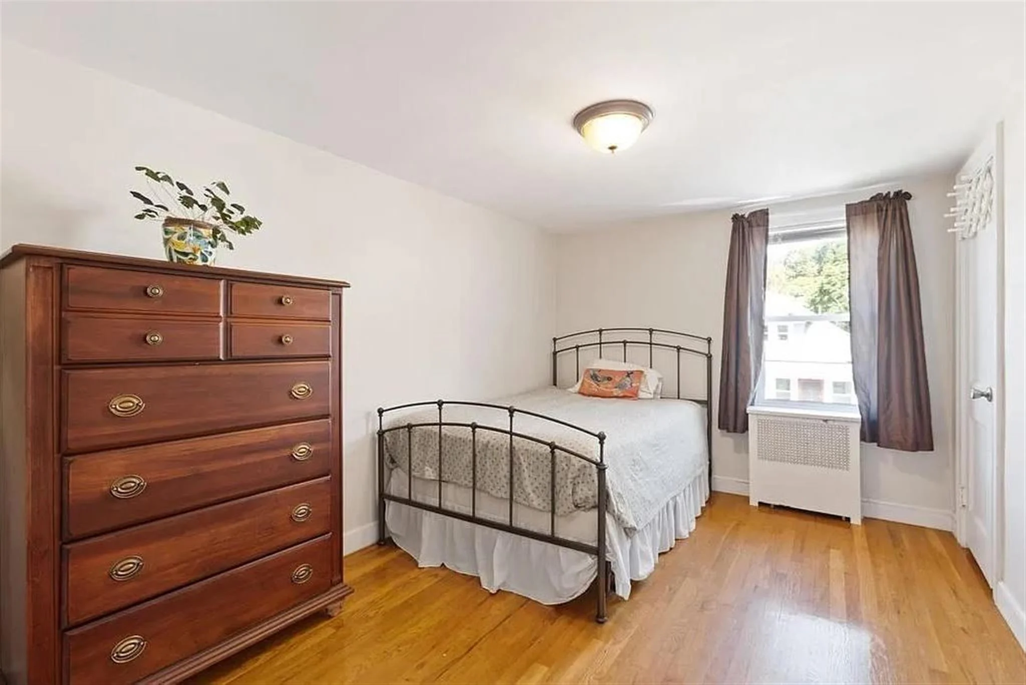 7 Maynard St, Medford