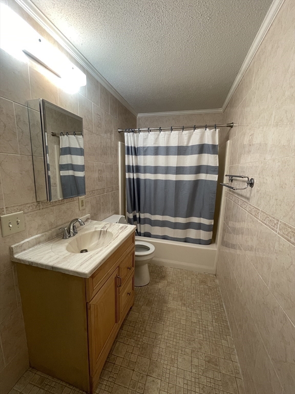 1524 Gorham St, Lowell