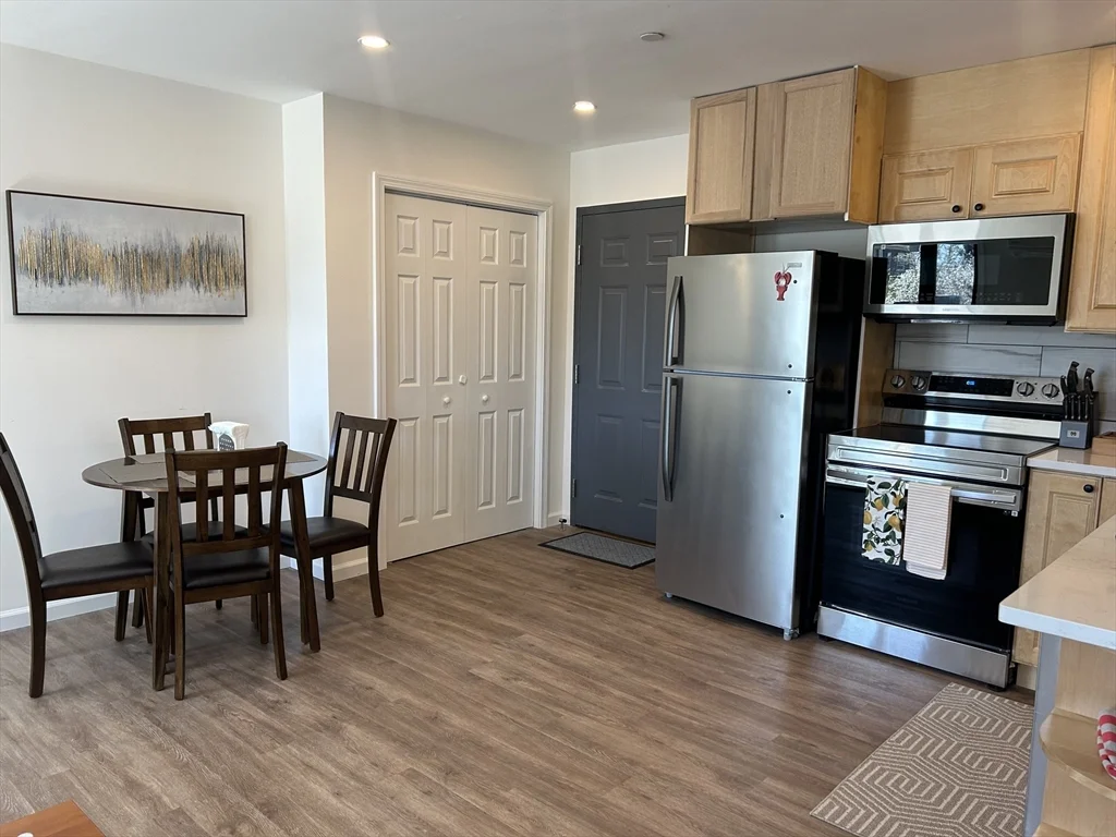 64 Salem St, Medford