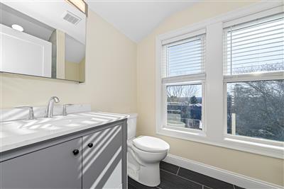 232 Fulton St, Medford