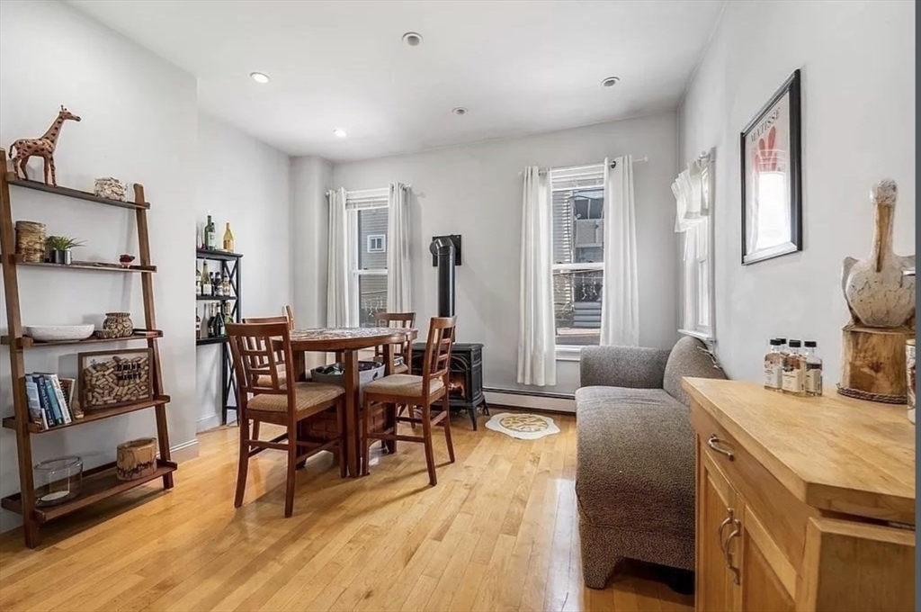 866 East Fifth, South Boston