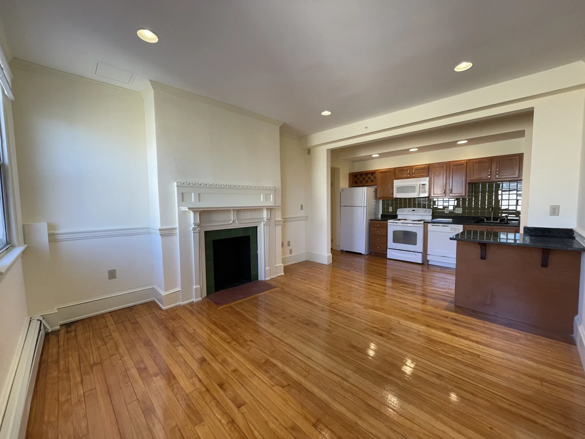 457 Centre St, Newton Corner