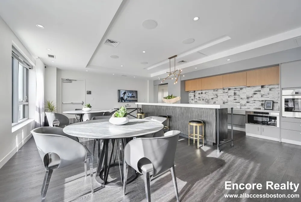 425 Massachusetts Ave, Central Square