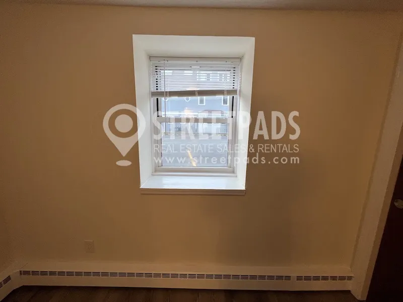 168 North Beacon St, Brighton