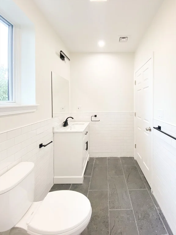 171 Everett St, Allston