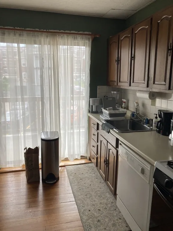 1734 Commonwealth Ave, Brighton