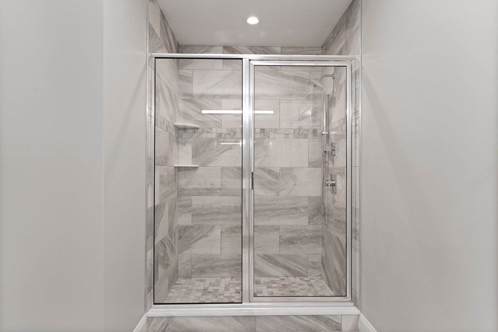 17 Monroe St, Norwood