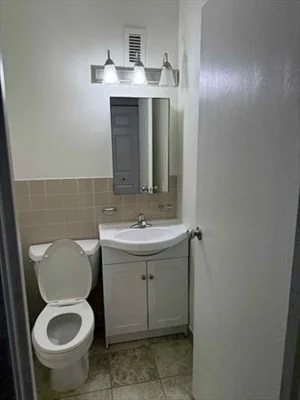 13 Fuller St, North Brookline