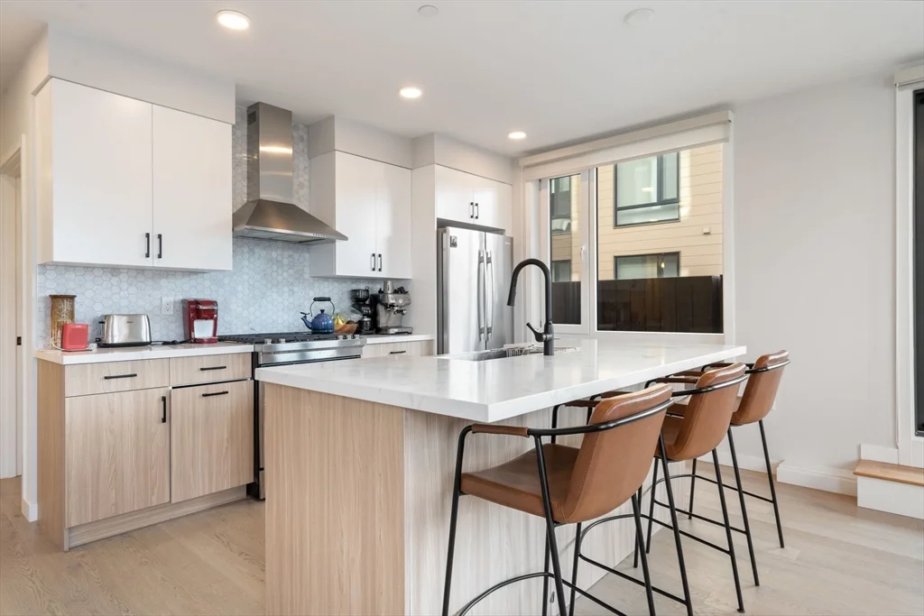 457 West Broadway, South Boston