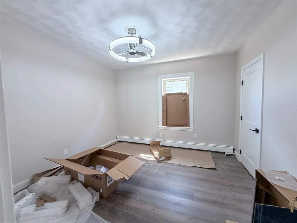 35 Eliot St, Medford