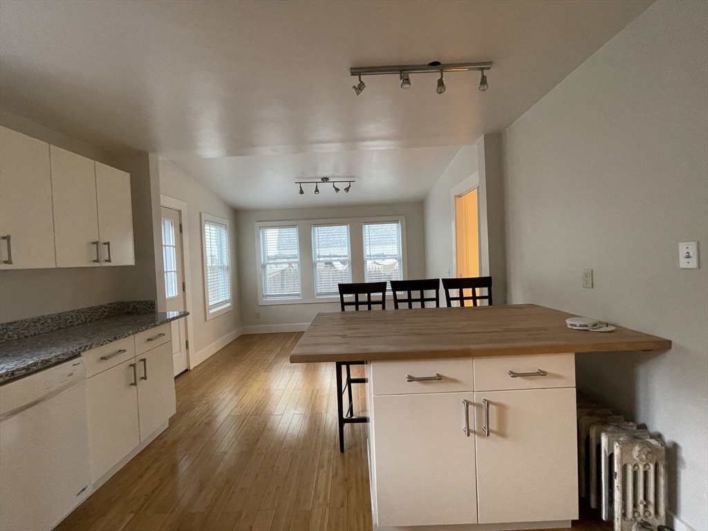 11 Maple Cir, Newton Corner