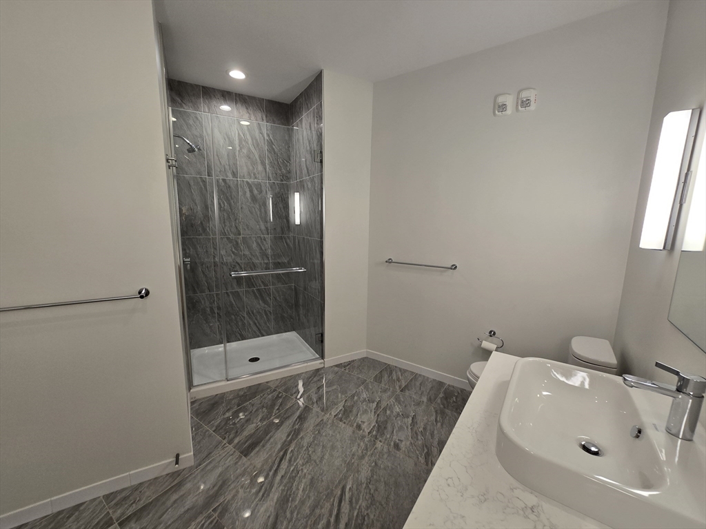 57 Quincy Shore Dr, Quincy