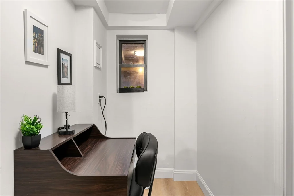 102 Revere St, Beacon Hill