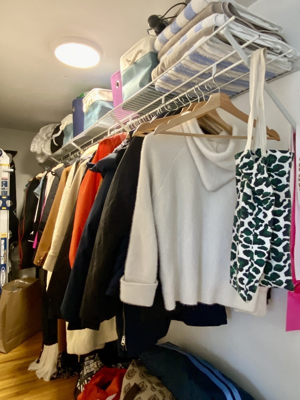 241 River St, Riverside