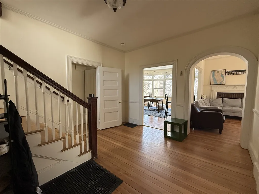 12 Braemore Rd, Brighton