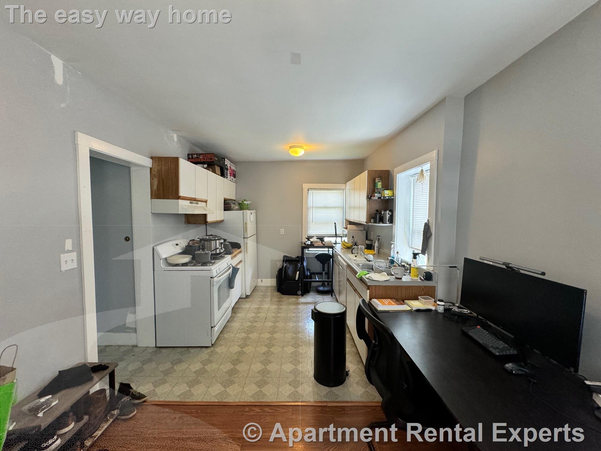 566 Putnam Ave, Cambridgeport