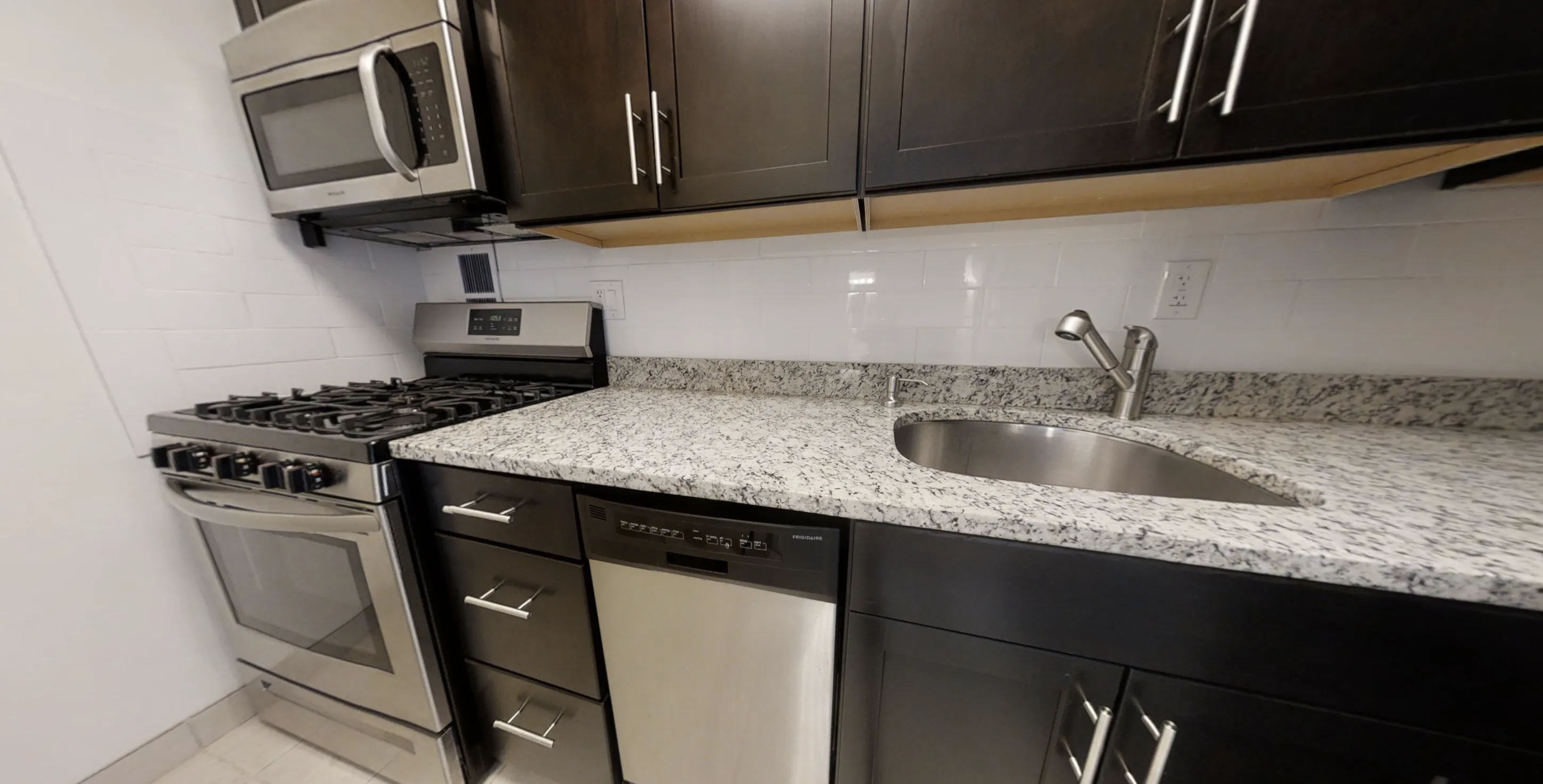 185 Freeman St, North Brookline