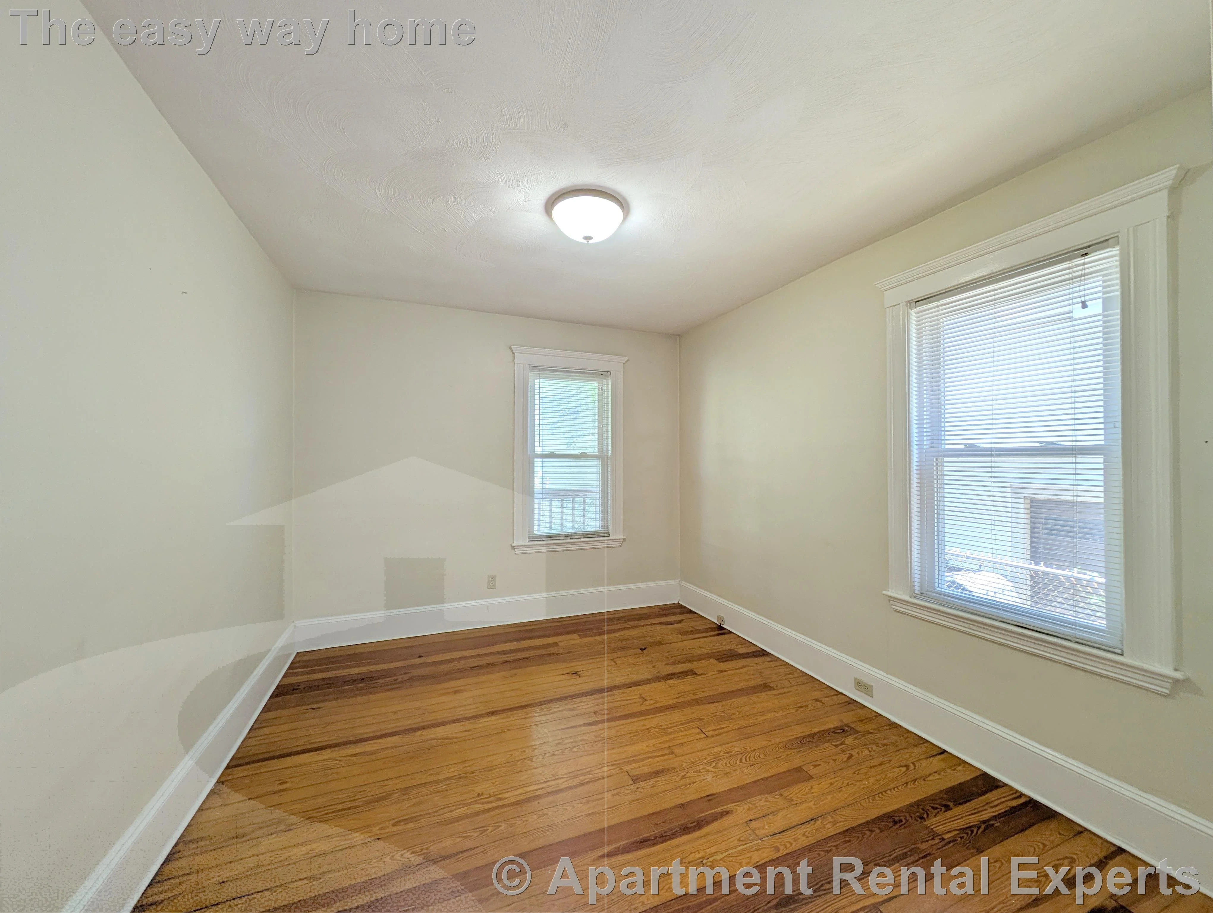 79 Conwell Ave, Tufts
